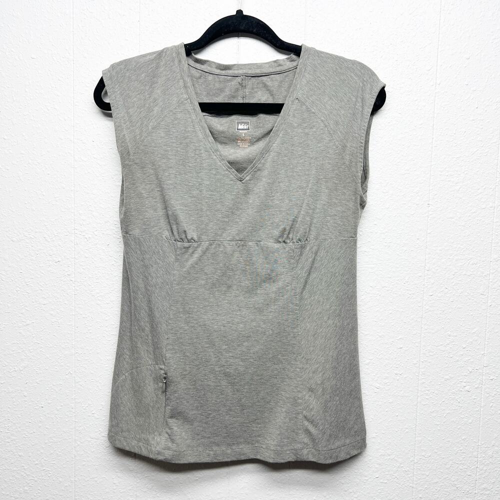 REI Outdoor Activewear Charcoal V-Neck Women's Top Size Small Stretch